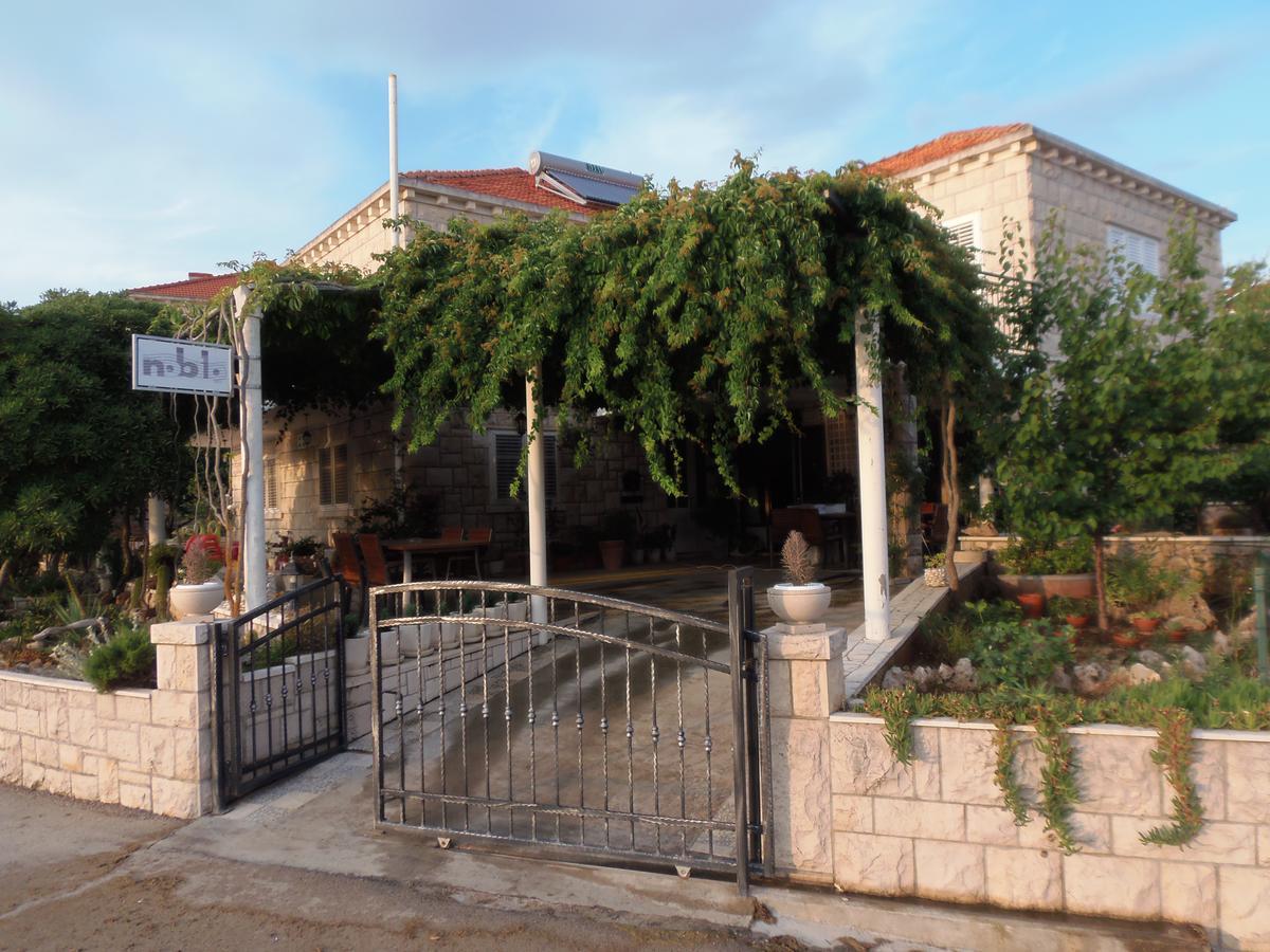 Villa Nobilo Lumbarda Exterior photo